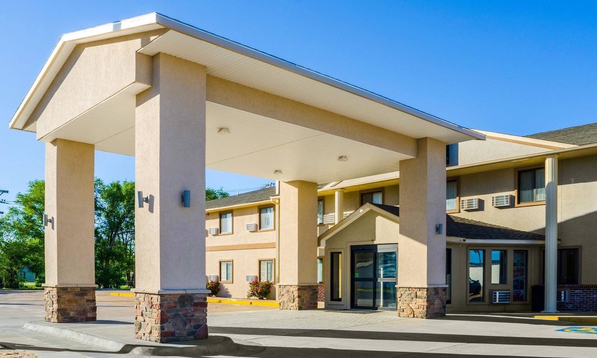 Great Bend Hotel | Quality Inn