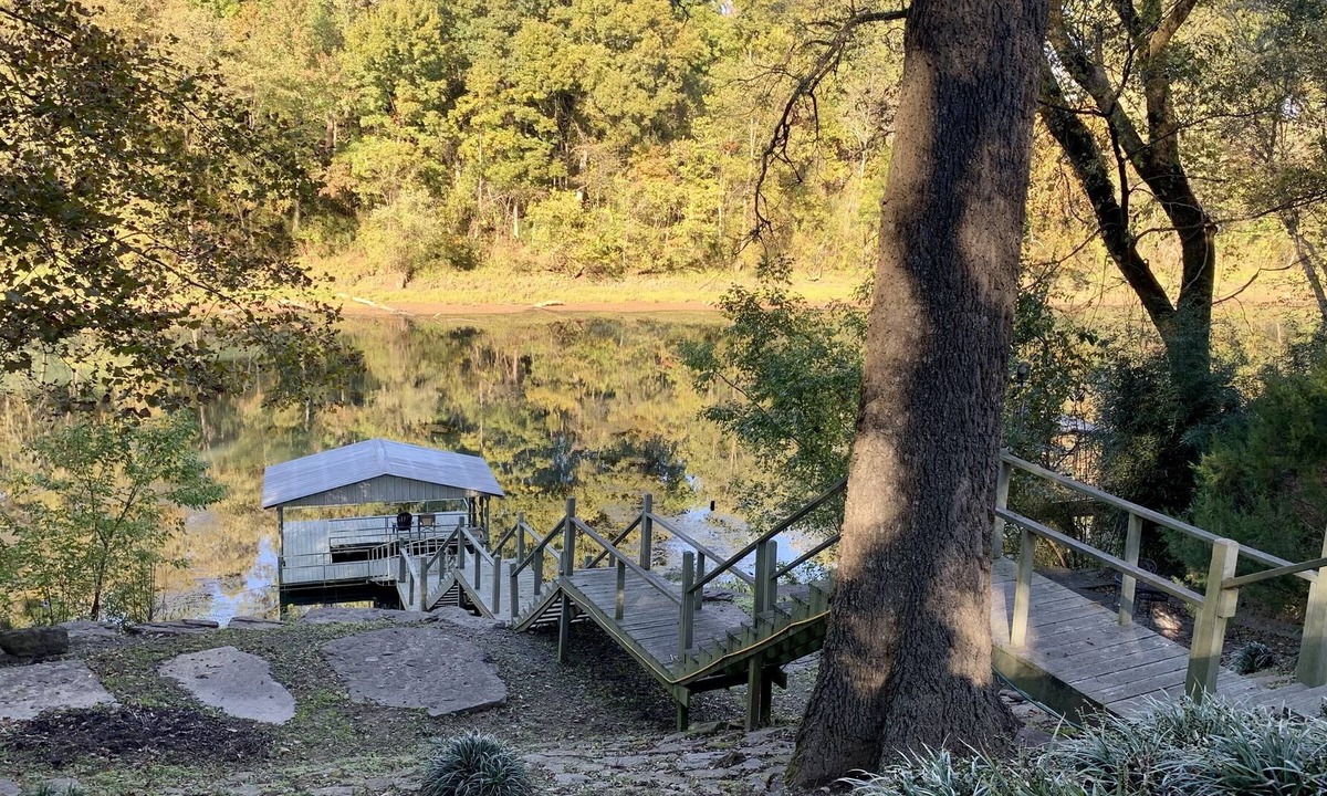 Wilburn House | Red River Retreat the perfect location to unwind and recharge.