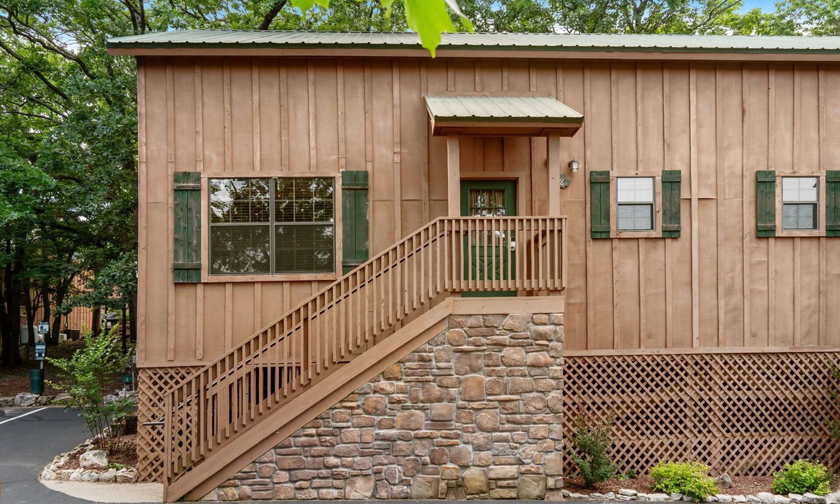 Branson Cabin | Resort Cabin Minutes from Branson Excitement
