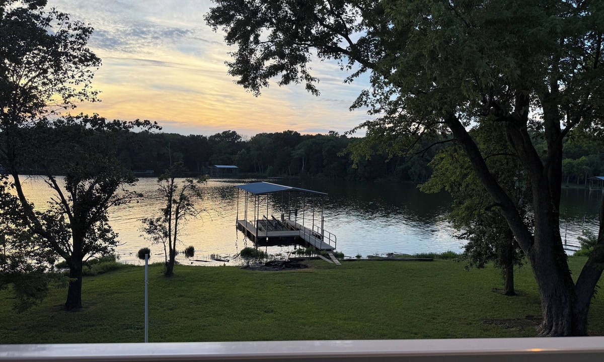 Mount Juliet House | Rhythm & Reels Retreat - Lake Front Getaway: 30 min. from Nashville