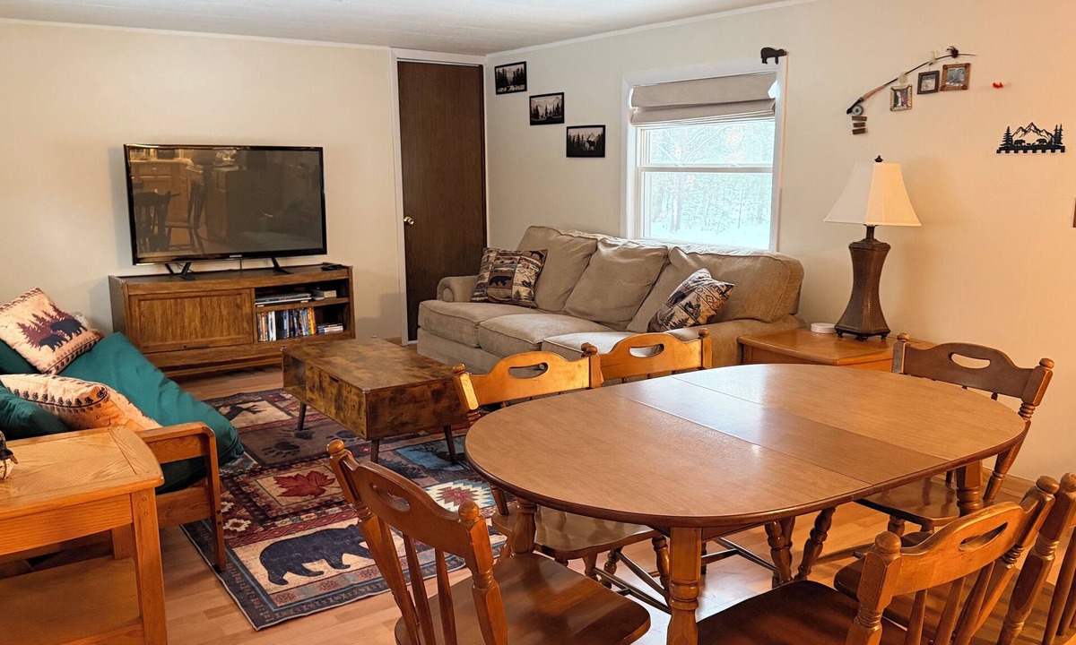 Necedah House | Rustic Comfort Near Woods and Water