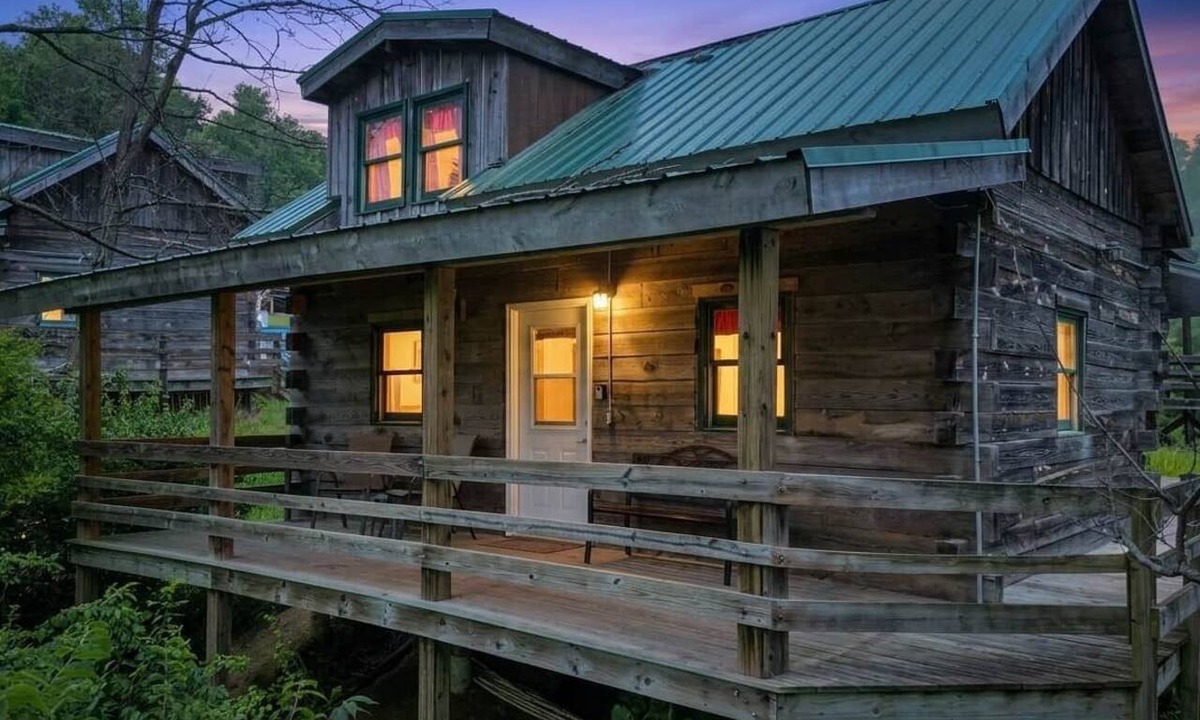 Savanna Cabin | Rustic River Cabin 5