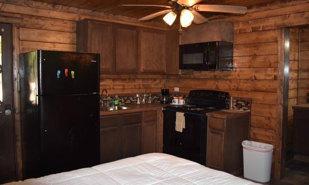 Broken Bow Cabin | SAND PLUM 1 Bedroom Cabin, Whip-Poor-Will Resort
