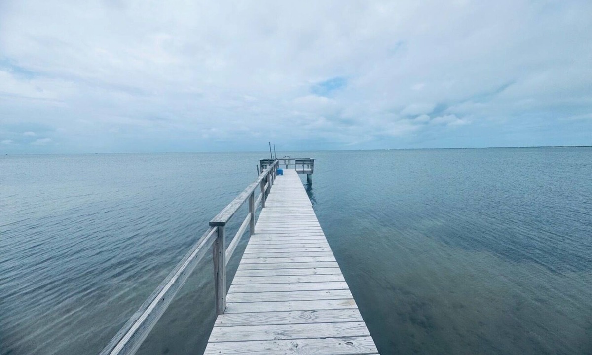 Buxton House | Sea La Vee Waterfront 4BR Retreat in Buxton, NC