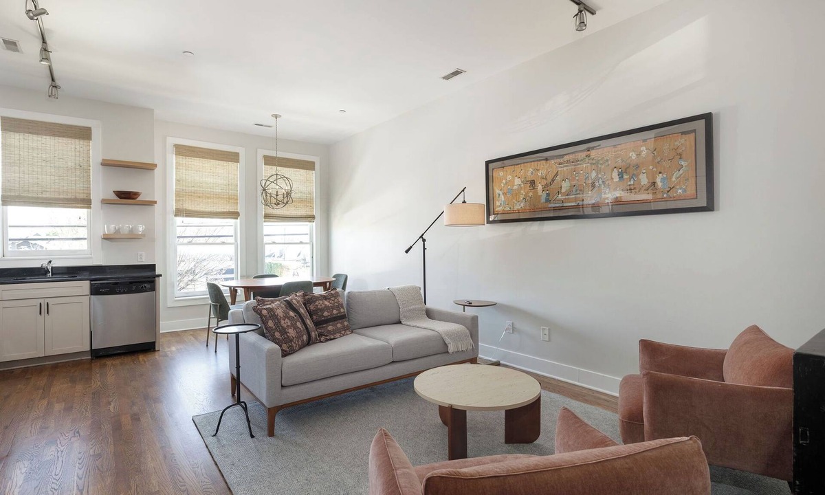 12 South House | Spacious 12South Townhome Near Shopping, Restaurants, & Across from Sevier Park