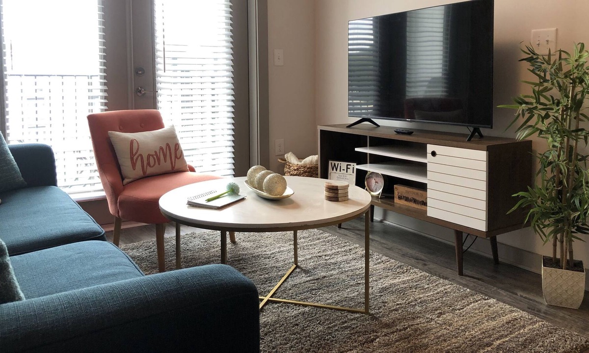Hurwood Heights Apartment | Spacious 1bedroom w/pool&gym walking distance from Geodis Park