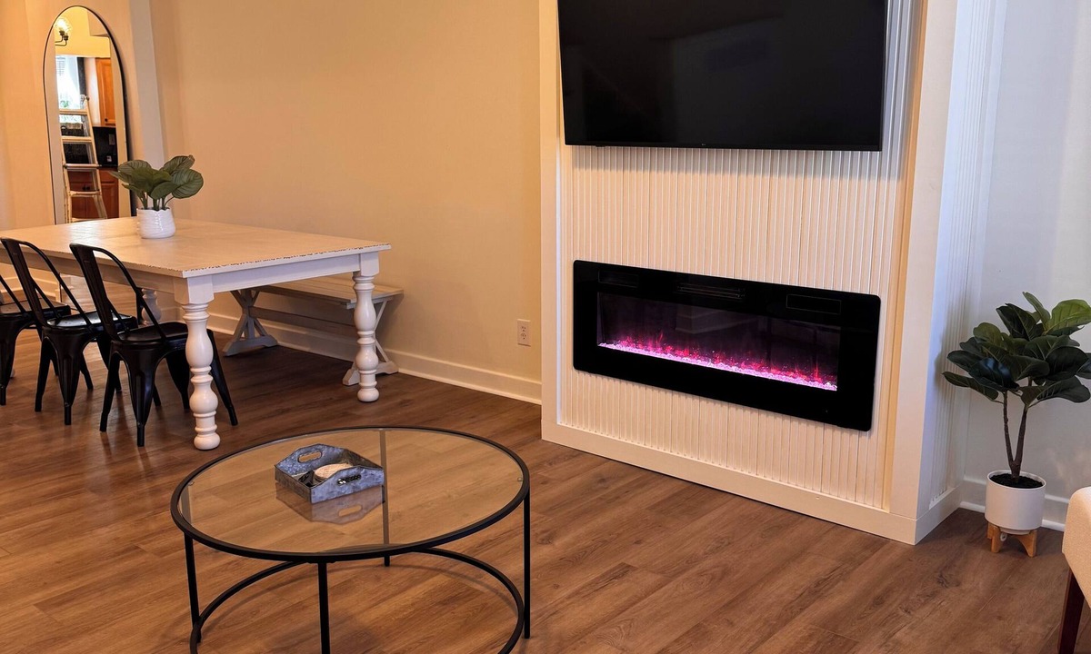 Lafayette Square House | Spacious 4BR Soulard Townhouse near Downtown