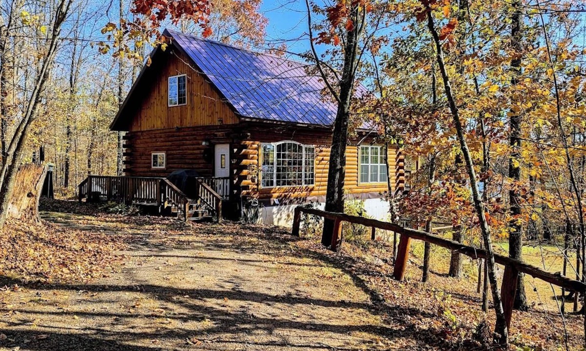 Chetek Cabin | Spacious, Lakefront Cabin on Potato Lake, WI. Great for Fishing!