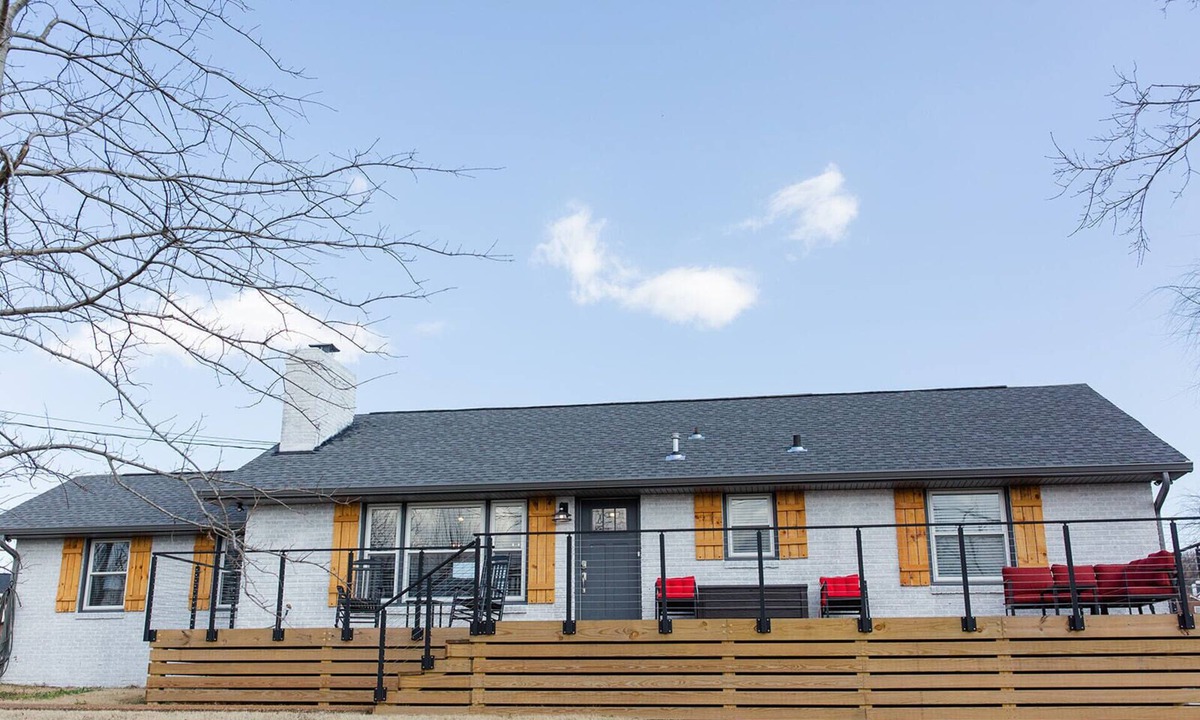 Donelson House | Spacious Relaxing Nashville Home
