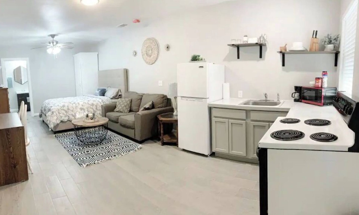 Orange Apartment | Spacious studio Duplex.
