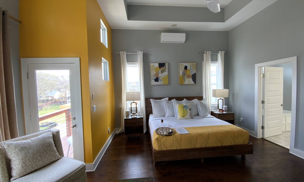 Lockeland Springs House | Stay in Style Where the Musicians Live 6-beds, 4-bedroom, 3-bath