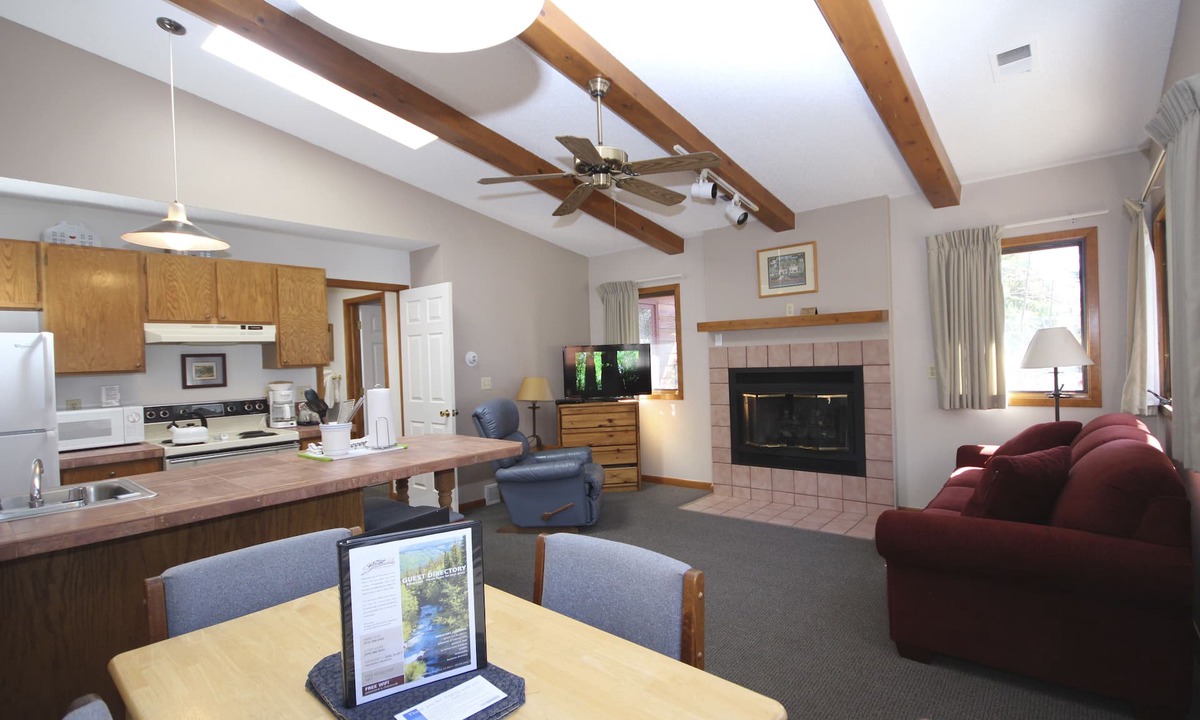 Estes Park Cabin | Streamside on Fall River