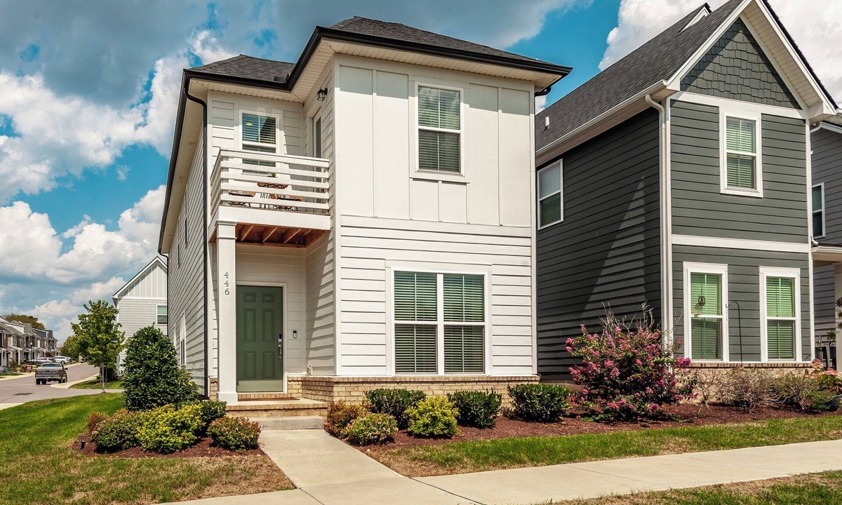Gallatin House | Stylish 3BR Gallatin Getaway by LCS Signature Properties