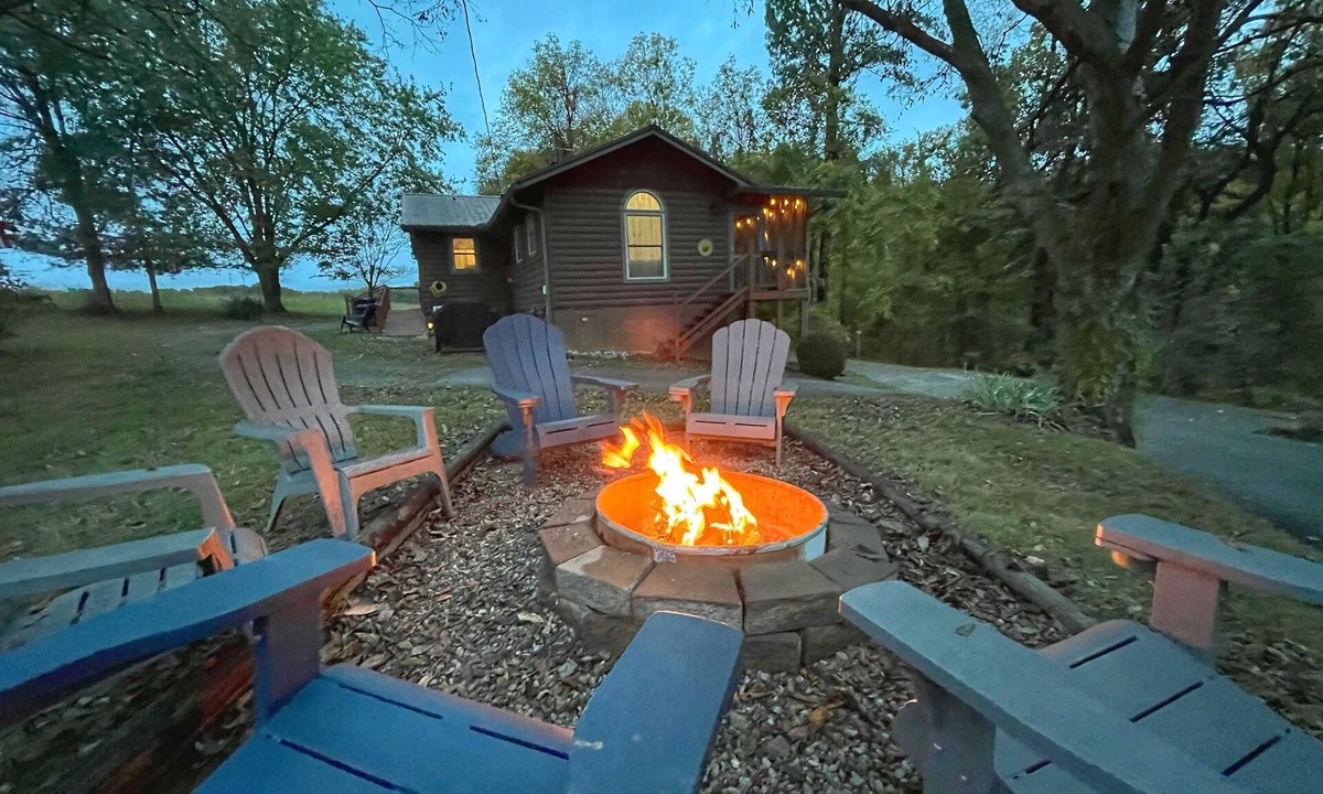 Scottsville House | Sunfish Cove – Pet-Friendly Lakeside Retreat