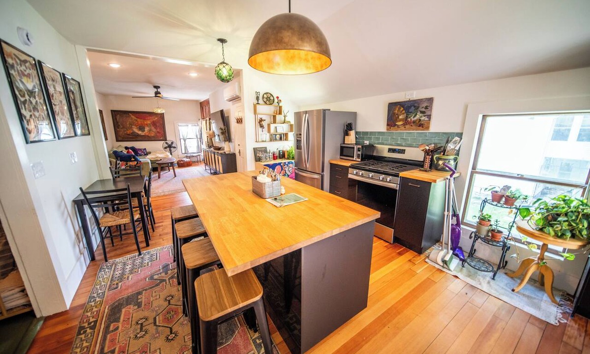 Lanesboro Apartment | Sweet Retreat~Eclectic 2-Bedroom Apartment in Lovely Lanesboro