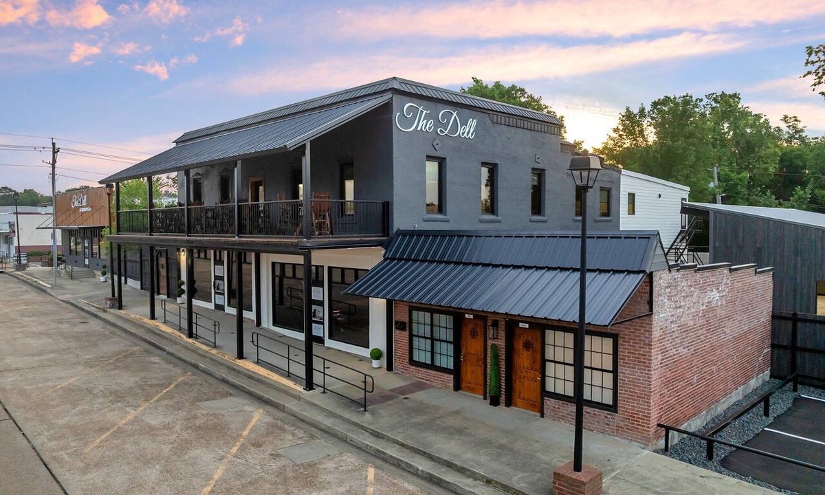 Broken Bow Cabin | The Dell | Historic Boutique Retreat in the Heart of Downtown Broken Bow