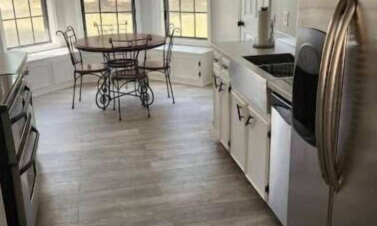 Cleveland House | The Delta Cottage