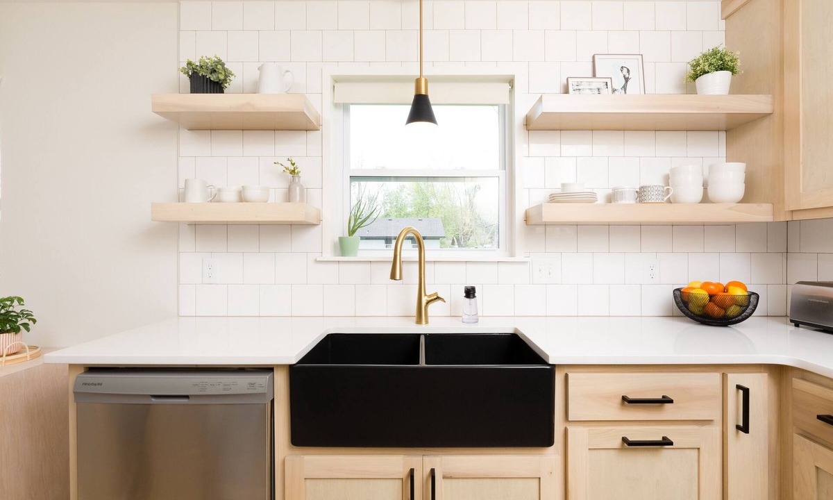 Springdale House | The Fika - Next to Lake Fayetteville Trail