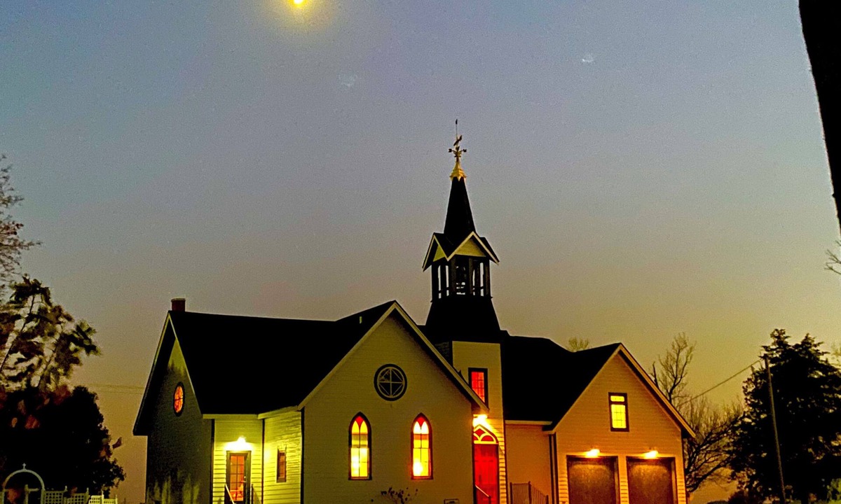 Council Hill House | The Heavenly Little White Church of Galena! Your Perfect Getaway!