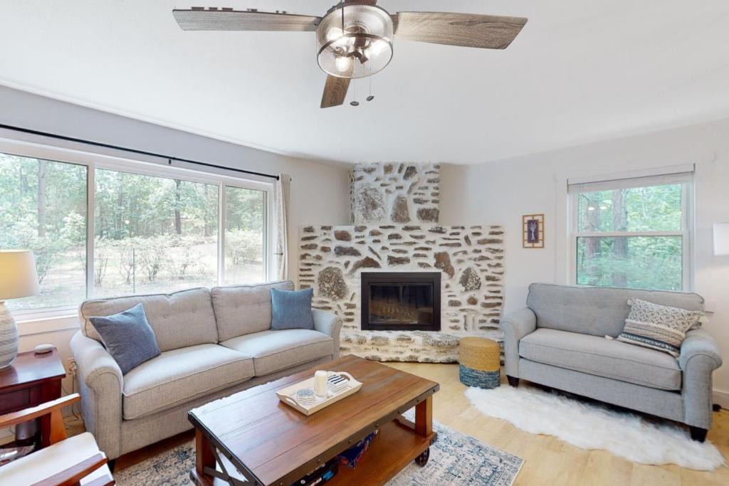 Eureka Springs House | The Owl's Nest