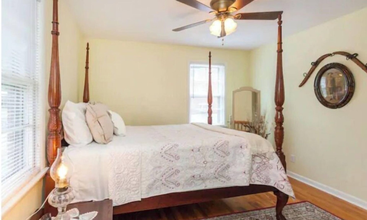 Urbandale Nations House | The Robertson - Fab Urban Country