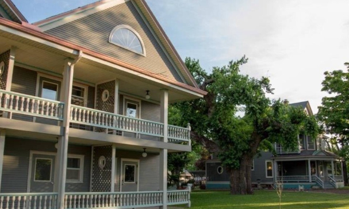 Shelbyville Hotel | The Shelby Inn