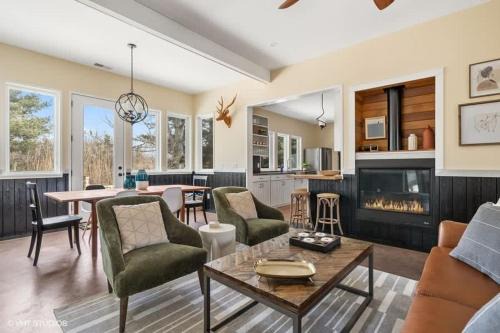 Harbert House | The White Owl by Juniper Holiday + Home
