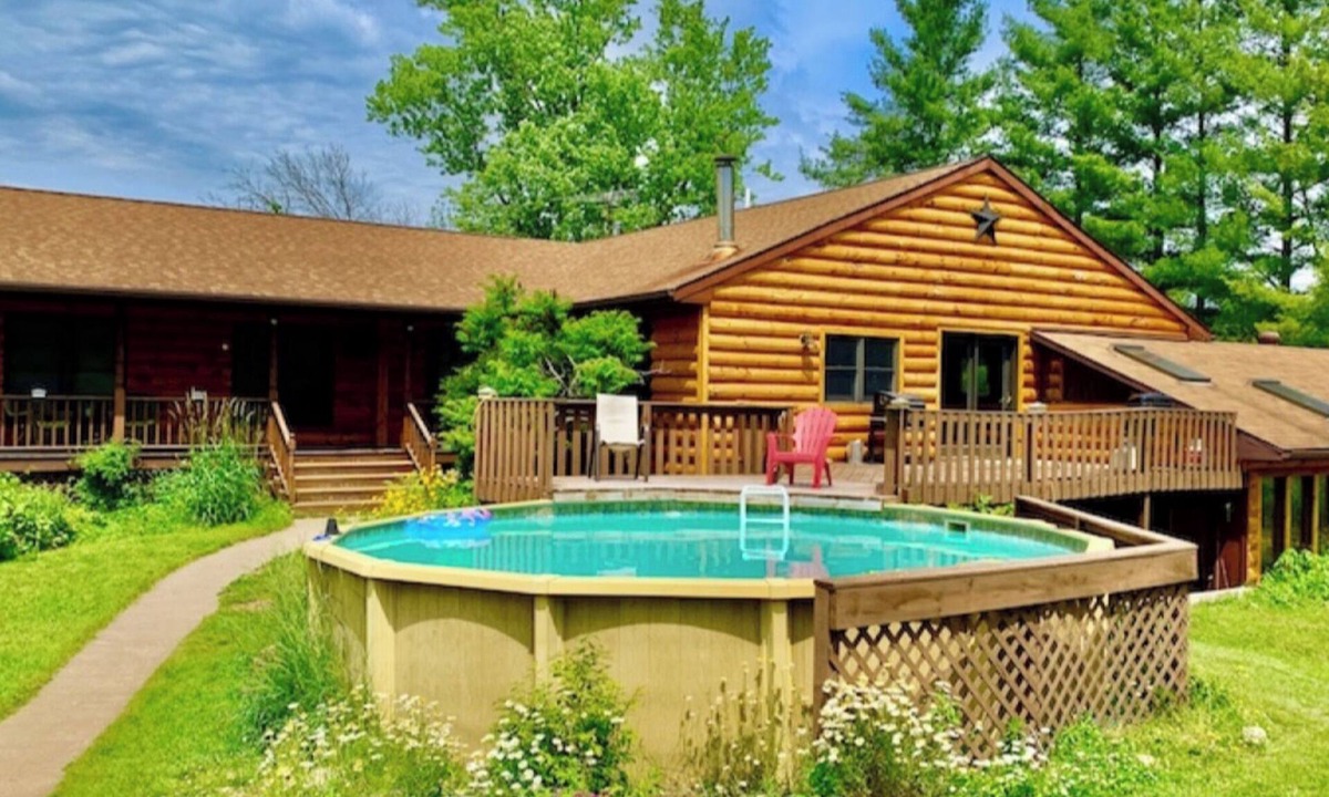 Lansing Cabin | Village Creek Lodge 7 BR Cabin w/Hot Tub & Pool