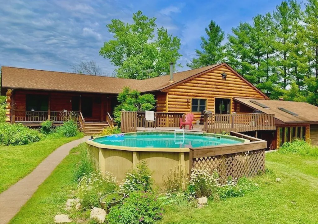 Lansing House | Village Creek Lodge