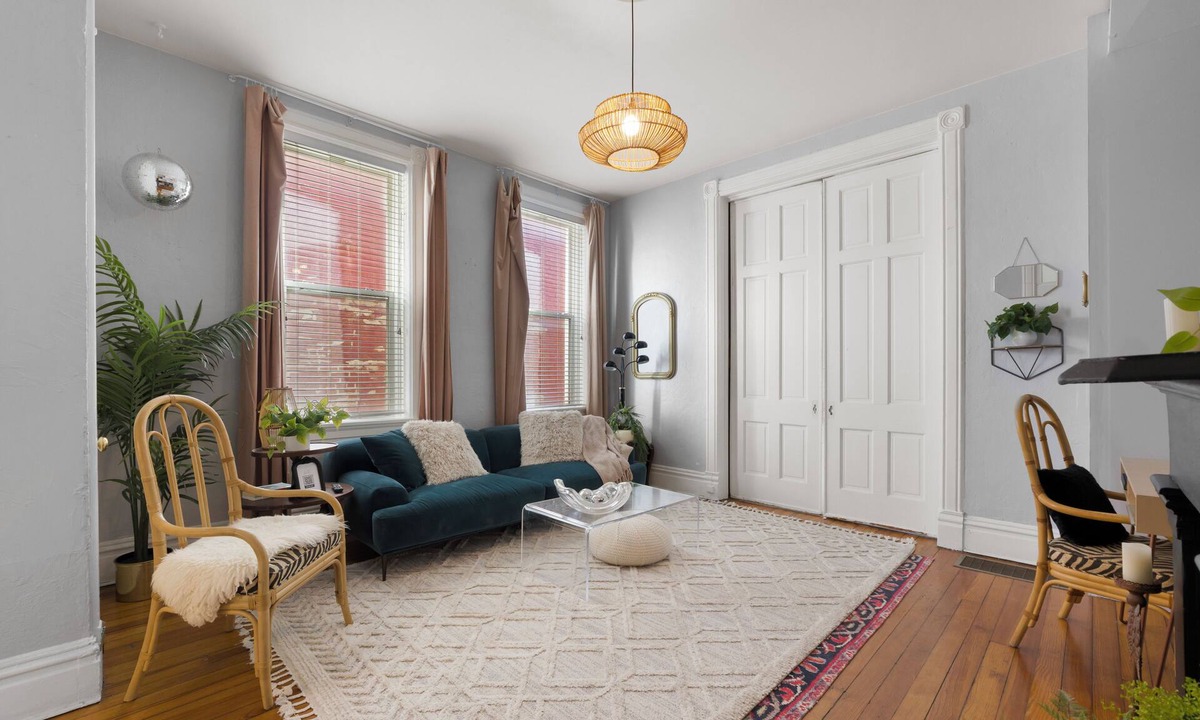 Benton Park Apartment | Vintage Glam by J&J Design