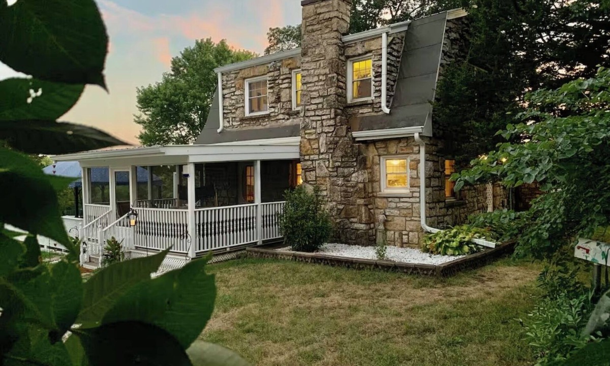 Kansas City House | Walk to World Cup Stadium - Cozy Getaway
