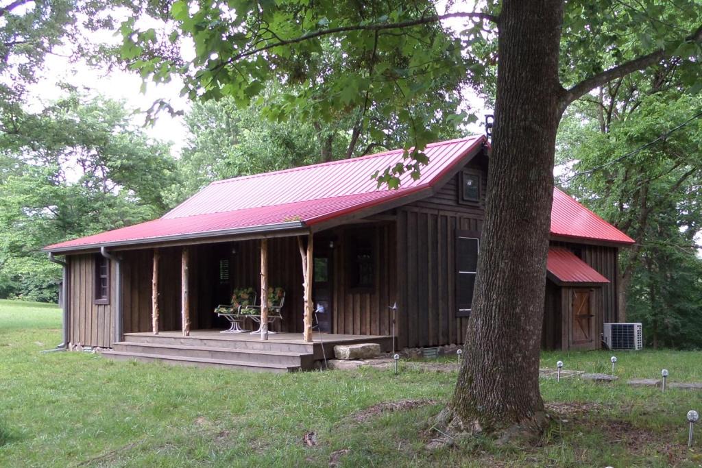 Rogers House | War Eagle Homestead Cabin
