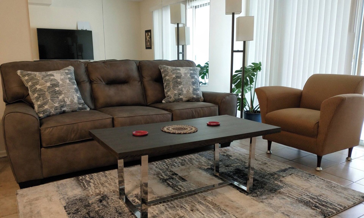 Hillcrest Condo | Welcome To Midtown Condo