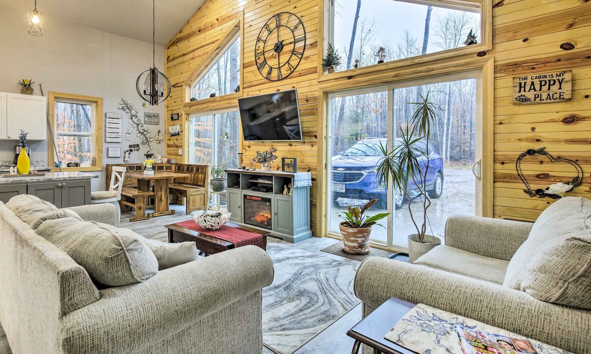 Townsend Cabin | Welcoming Townsend Cabin: Hike, Fish & Relax!