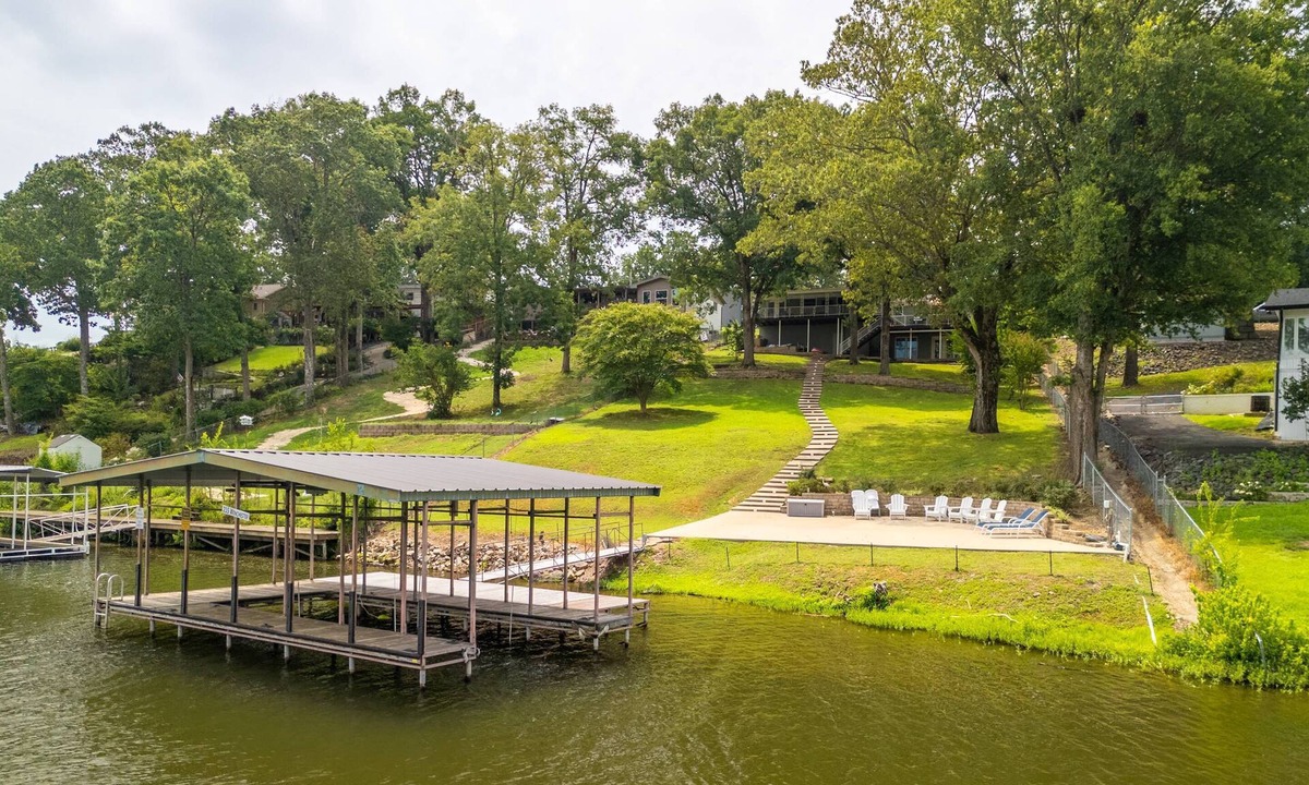 Rockwell Condo | Winchester Point | Family-Friendly Getaway W/Outdoor Spaces | Lakeside Patio and Private Boat Dock