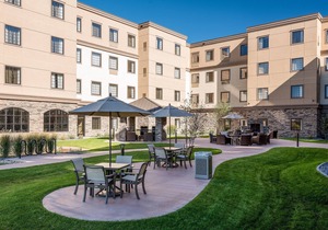 Comfy Suite | Free Breakfast, Free Wi-Fi, Indoor Pool and Hot Tub