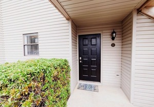 Gorgeous 2 Bdrm at The Landing! Lovely Lake View! Pickle Ball Courts!