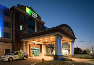Holiday Inn Express Hotel & Suites North Kansas City, an Ihg Hotel