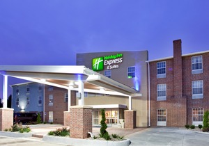 Holiday Inn Express Hotel & Suites North Kansas City, an Ihg Hotel