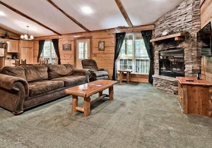 Log Cabin Near Beaver Lake Wifi Pool Fireplace