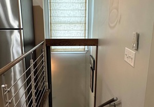 Private East Nashville Loft, walkable to many award wining restaurants and bars.