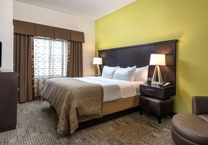 Queen Suite | Free Breakfast, Free Wi-Fi, Indoor Pool and Hot Tub