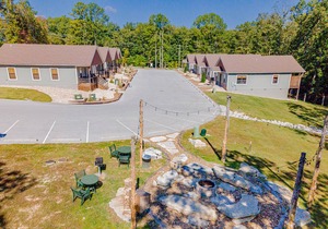 Single Unit Bungalow, 13 Trails Edge Ln