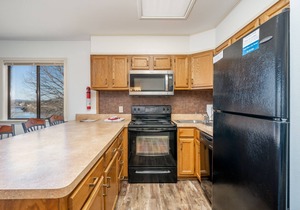 South Shore 1 Bdrm/Amazing Amenities! MiniGolf, 2 Pools, Hot Tub, Sauna & More!