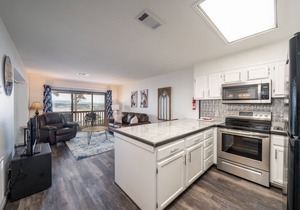 South Shore 1 bdrm! Gameroom! Mini-Golf/2 Pools/Pickleball/Tennis, 2 Pools &More