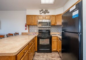South Shore 1 BDRM w/Great Amenities! Mini-Golf, Pickleball, Indoor Hot tub&More
