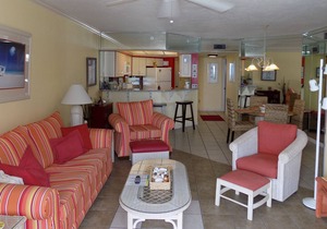 Sun, Fun, White Sand Beaches and Ocean Breezes! Do it all at The Summerhouse!