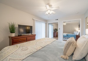 *WATER VIEW* Adorable 2 bedroom 2 bath condo with private boat slip and pool