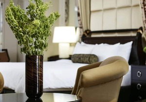 Your Relaxing Getaway Awaits! Outdoor Pool, Parking, Near Bellagio Fountains!