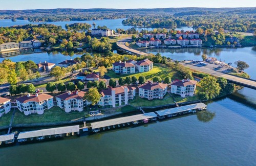 Lake Hamilton Apartment | 153 m² Apartment ∙ 2 bedrooms ∙ 6 guests